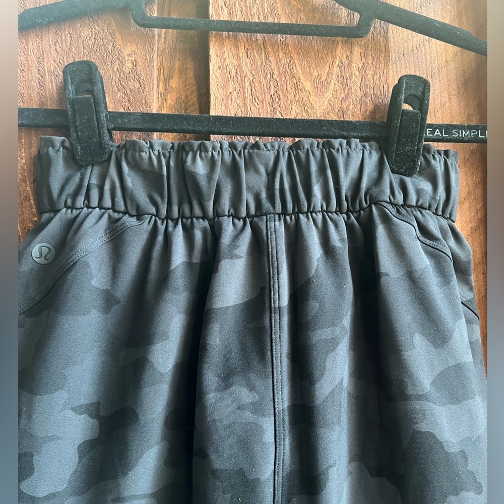 Lululemon Jogger- Size 2 - image 4